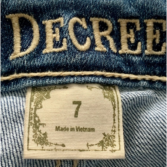 Decree Destroyed Skinny Jeans - Picture 6 of 7